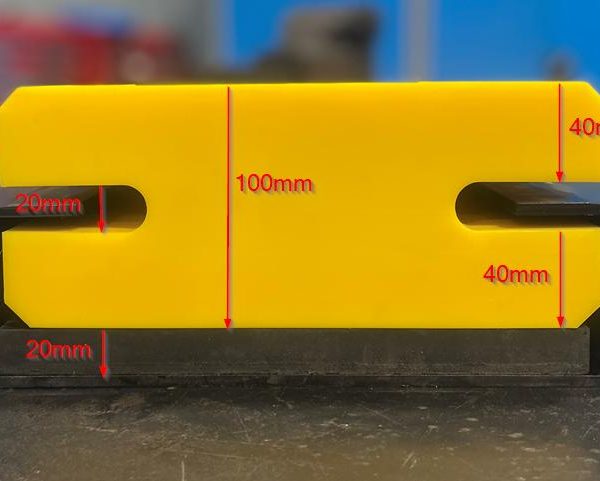 450L x 250 x 125 UHMWPE Reversable Sliding Dock Bumper buffer with steel holder